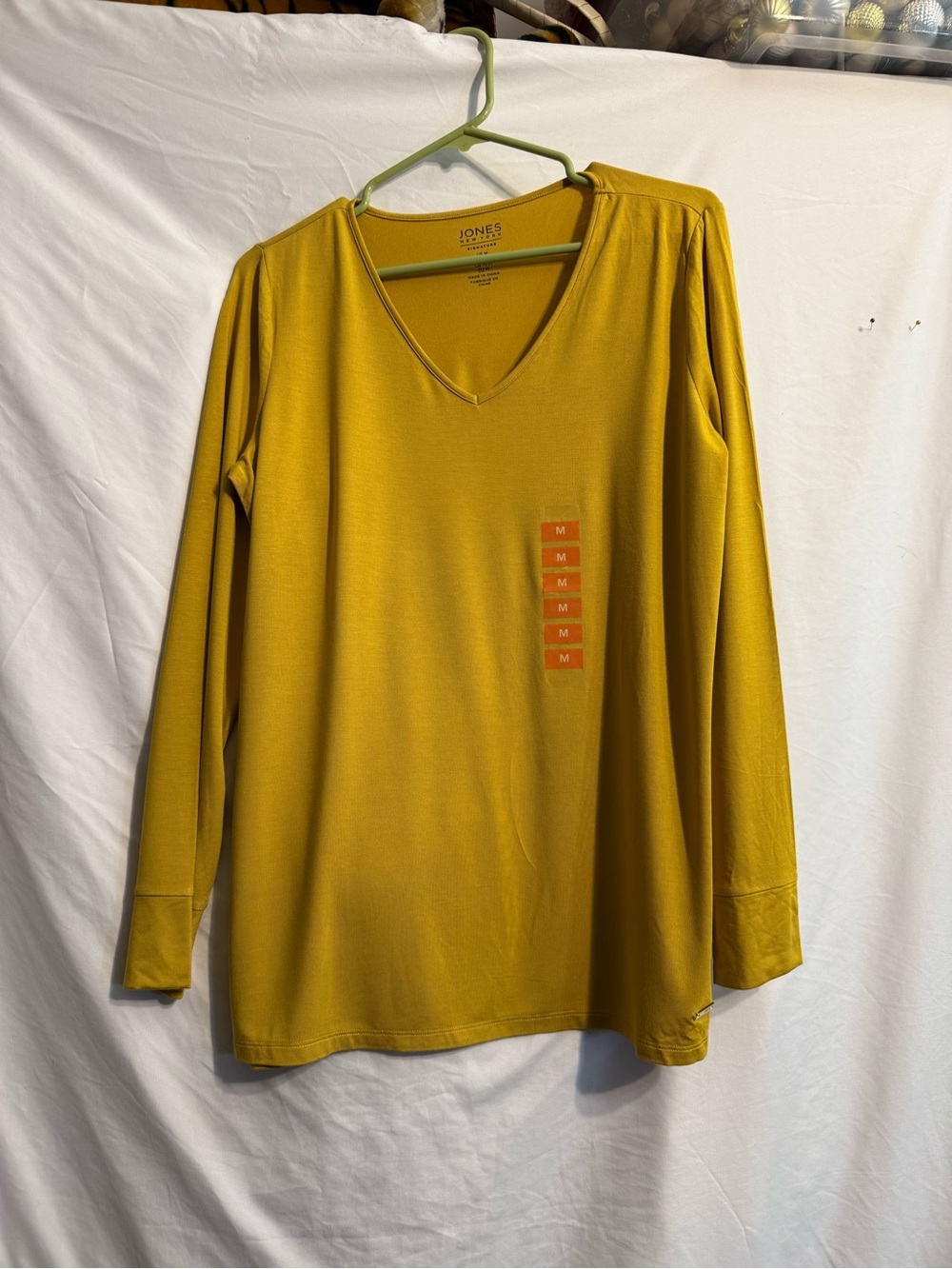 Jones New York Mustard V-Neck Long Sleeve Top